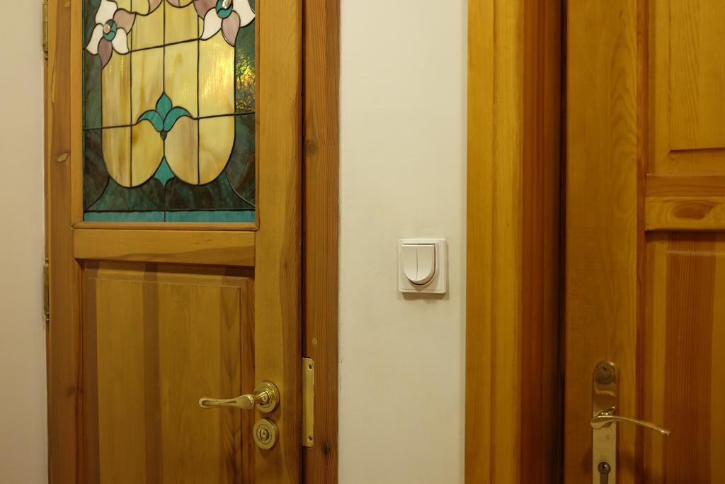Academus Pub & Guest House วรอตซวาฟ ภายนอก รูปภาพ