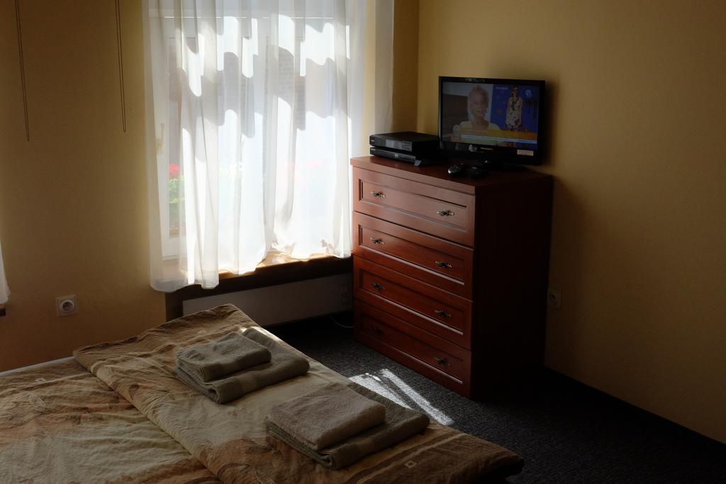 Academus Pub & Guest House วรอตซวาฟ ห้อง รูปภาพ